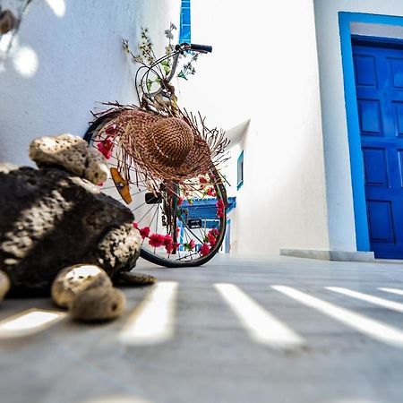 Villa Kostas Perissa (Santorini) Exterior foto